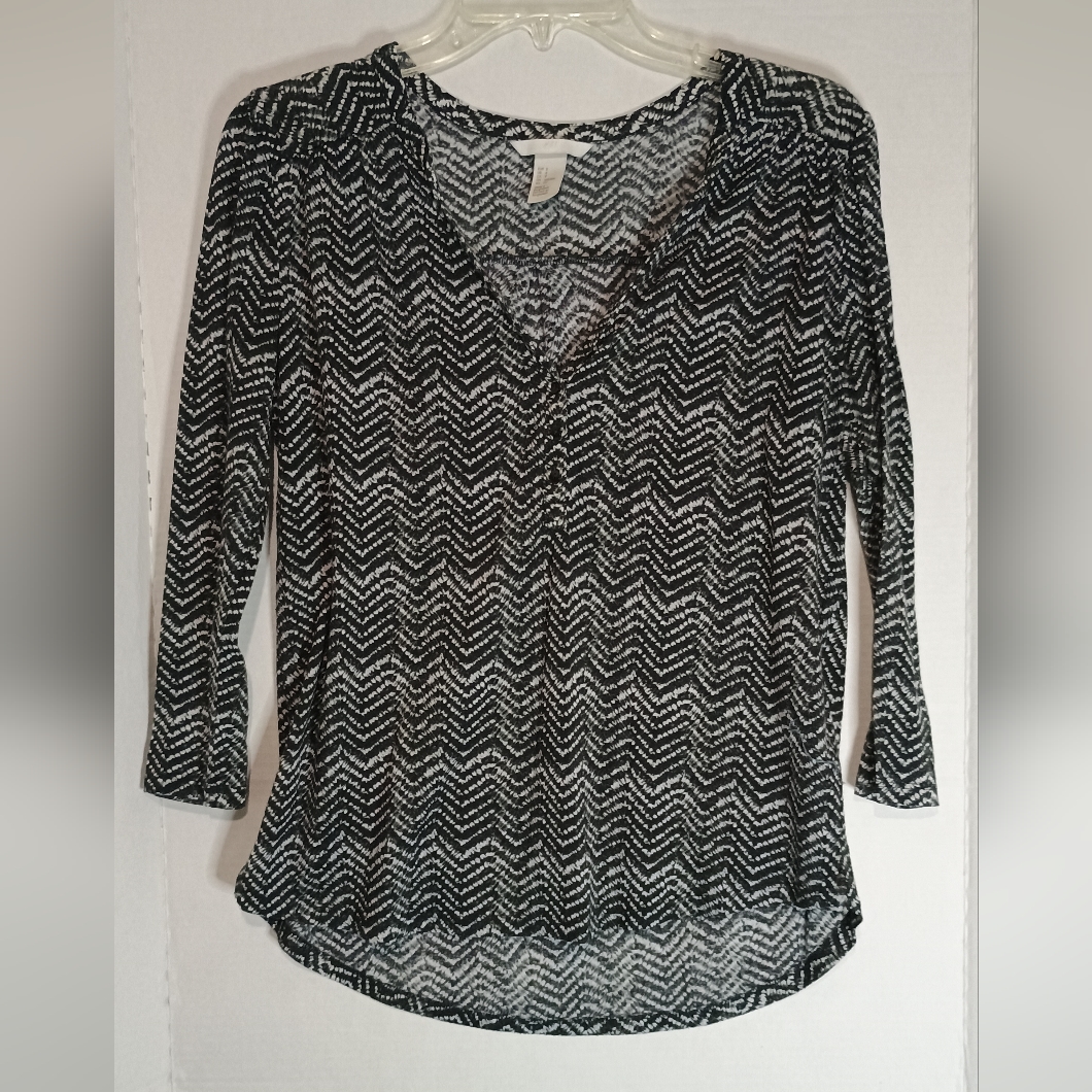 H.M. Black And White Chevron Women's Top Size Small
